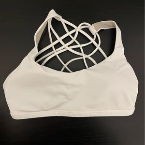 Lululemon Free to be Wild bra, size 4